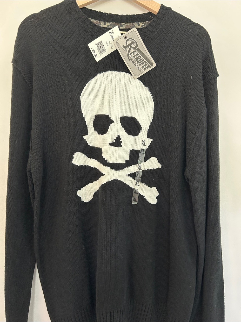 NWT Retrofit Mens Black Crewneck Sweater with White Skull And Crossbones Graphic